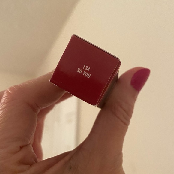 MAC 🎀 Best Seller Amplified lipstick “So You” Full size NIB - Picture 5 of 9